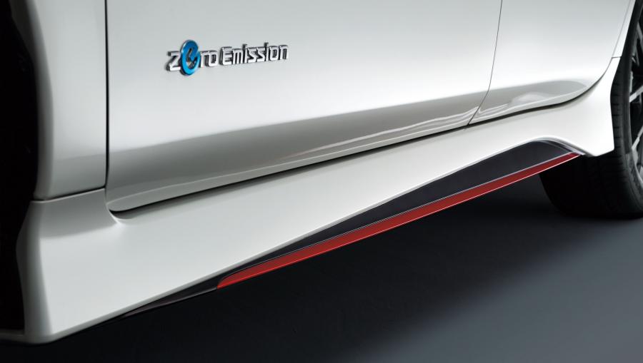 Детали экстерьера Nissan Leaf Nismo 2018 года  (JP) (фото 12 из 12)